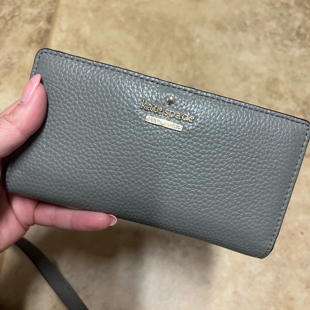 Kate spade gray wallet